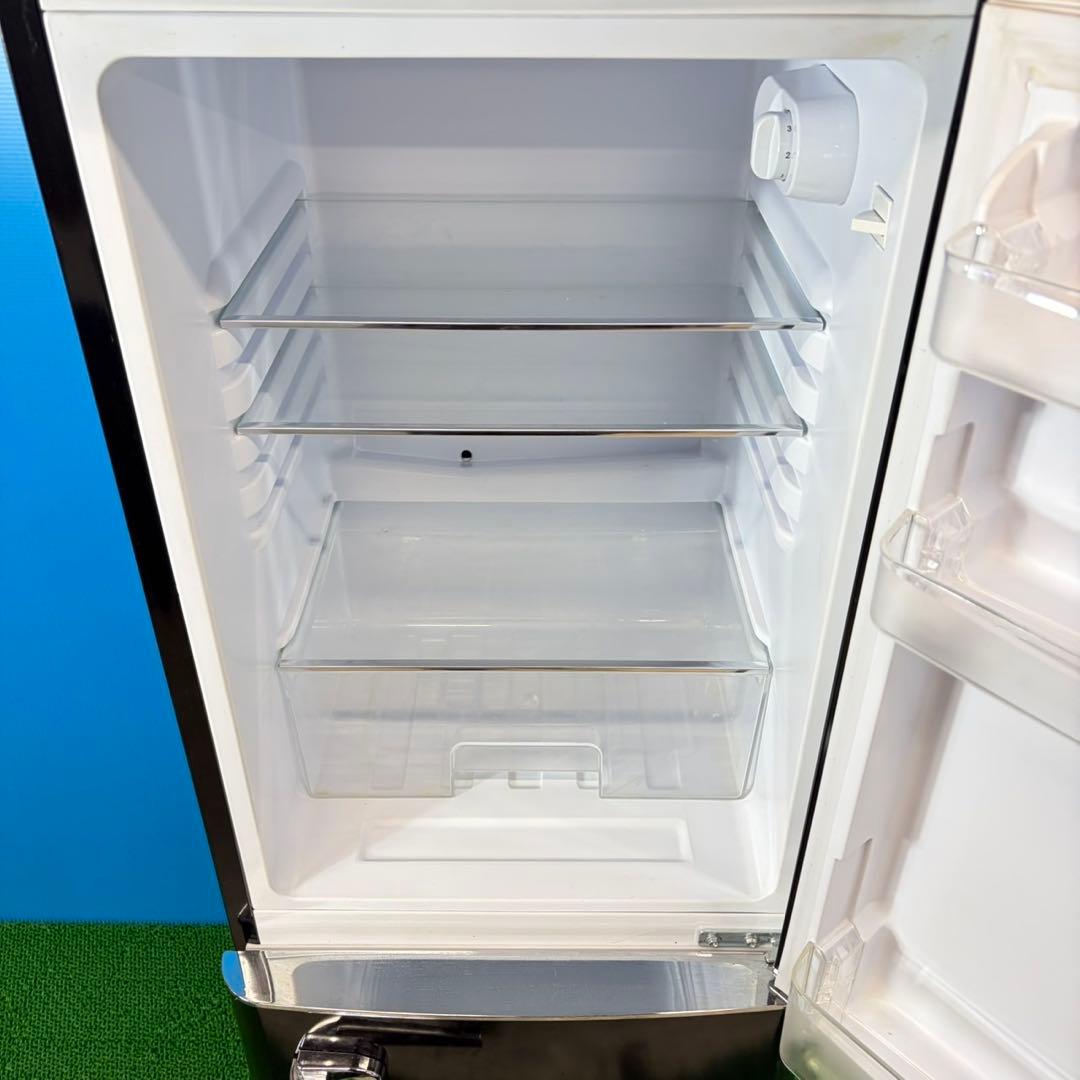 745 冷蔵庫　レトロ　2022年製　100L〜200L 極美品　ブラック　格安