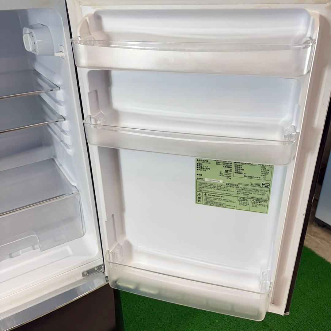 745 冷蔵庫　レトロ　2022年製　100L〜200L 極美品　ブラック　格安