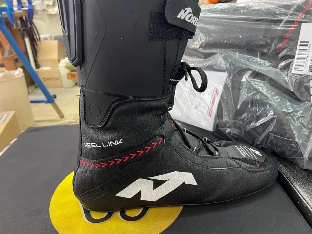 ノルディカ ドーベルマン 5 RD ブーツインナー 27.5cm【新品未開封】