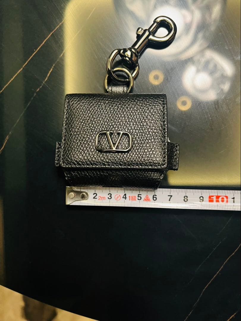 VALENTINO エアーポッズケース　ブラック
