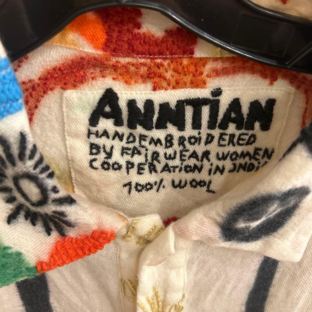 ANNTIAN 刺繍トップス