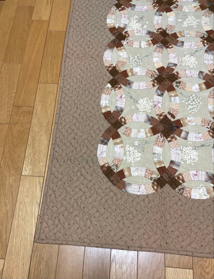パッチワークキルト　タペストリー　ダブルウェディングリング