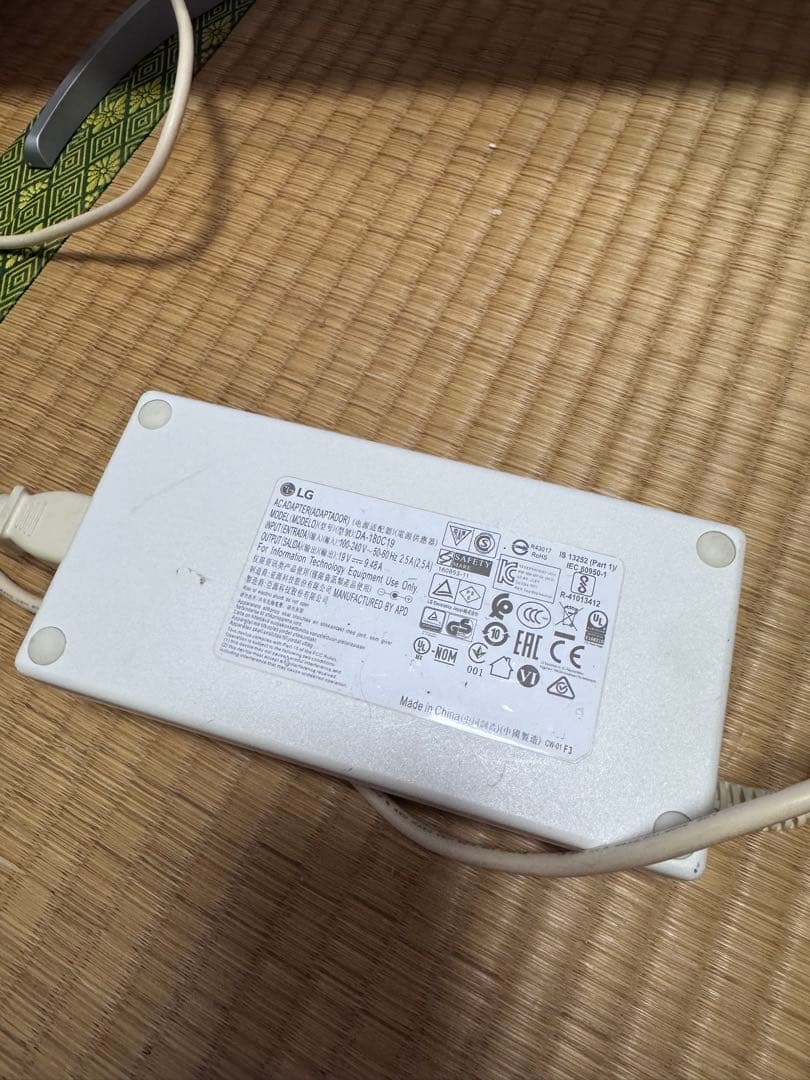 LG 4Kモニター ディスプレイ32UD99-W 31.5インチ