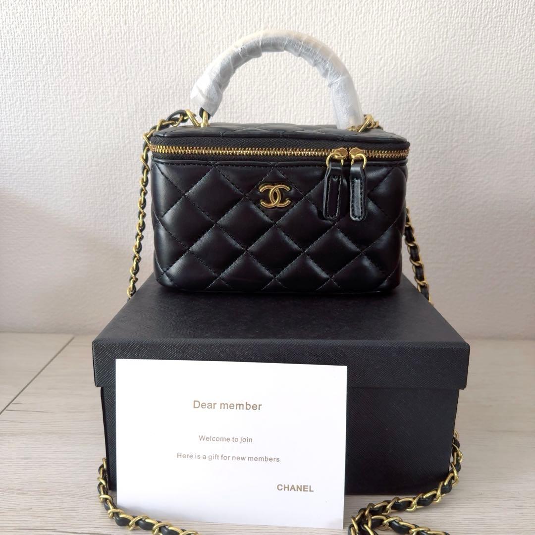 CHANEL ロゴハンドル ショルダーバッグ ノベルティ バニティ