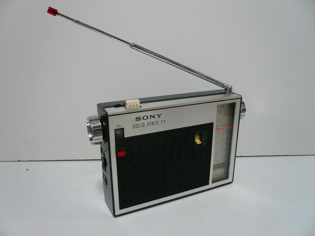昭和レトロ SONY3バンドラジオ TFM-110F SOLID STATE11
