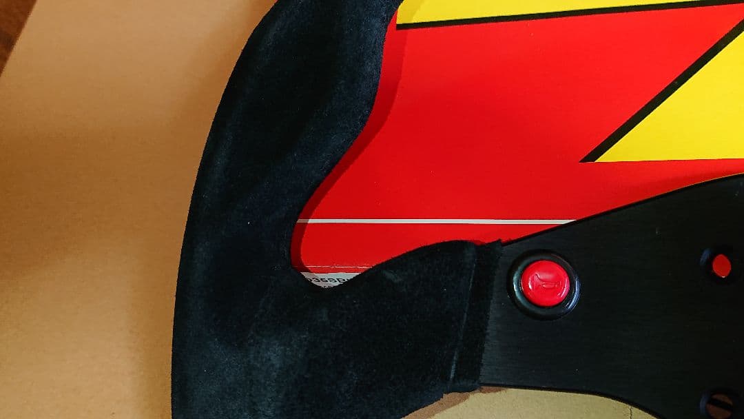 ［未使用品］momo ステアリング MOD.80EVO SUEDE