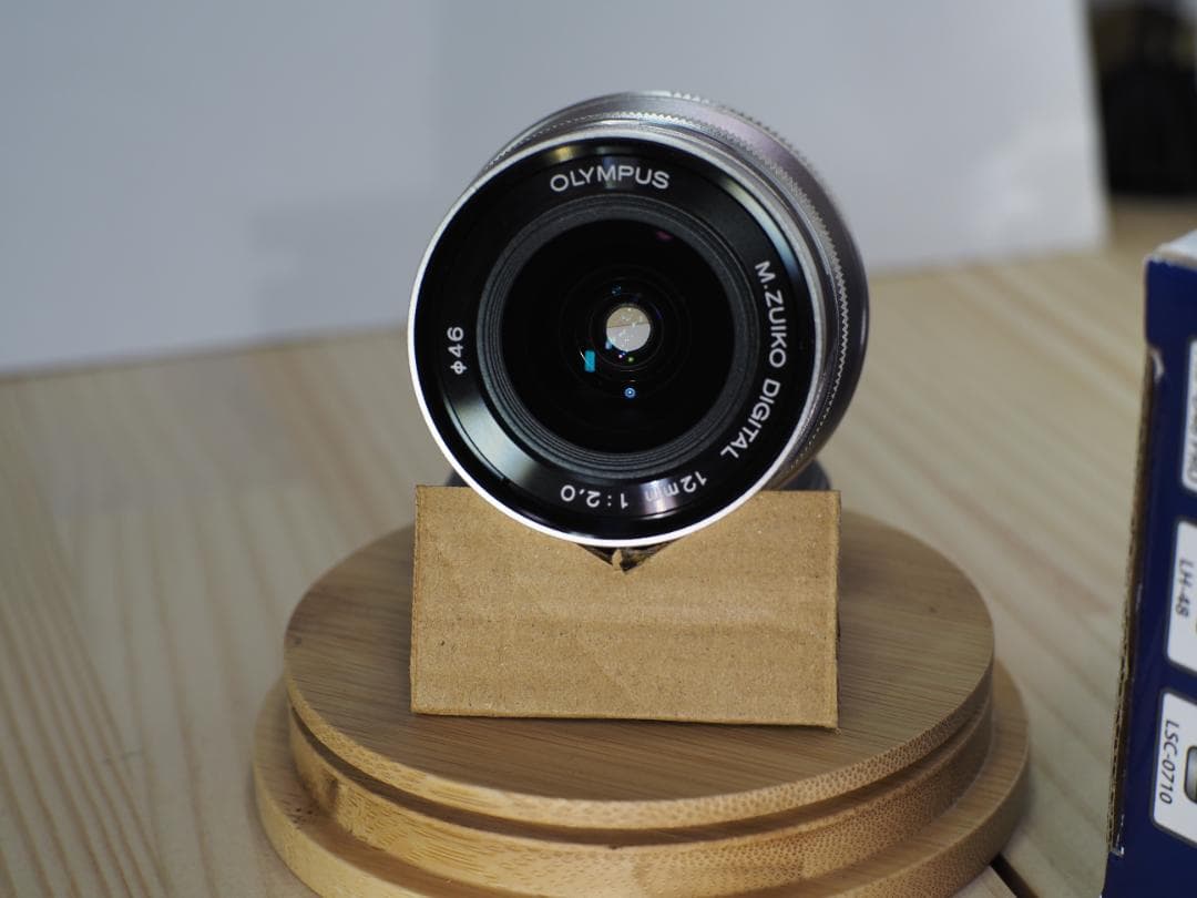 【美品】OLYMPUS M.ZUIKO 12mm F2.0 シルバー