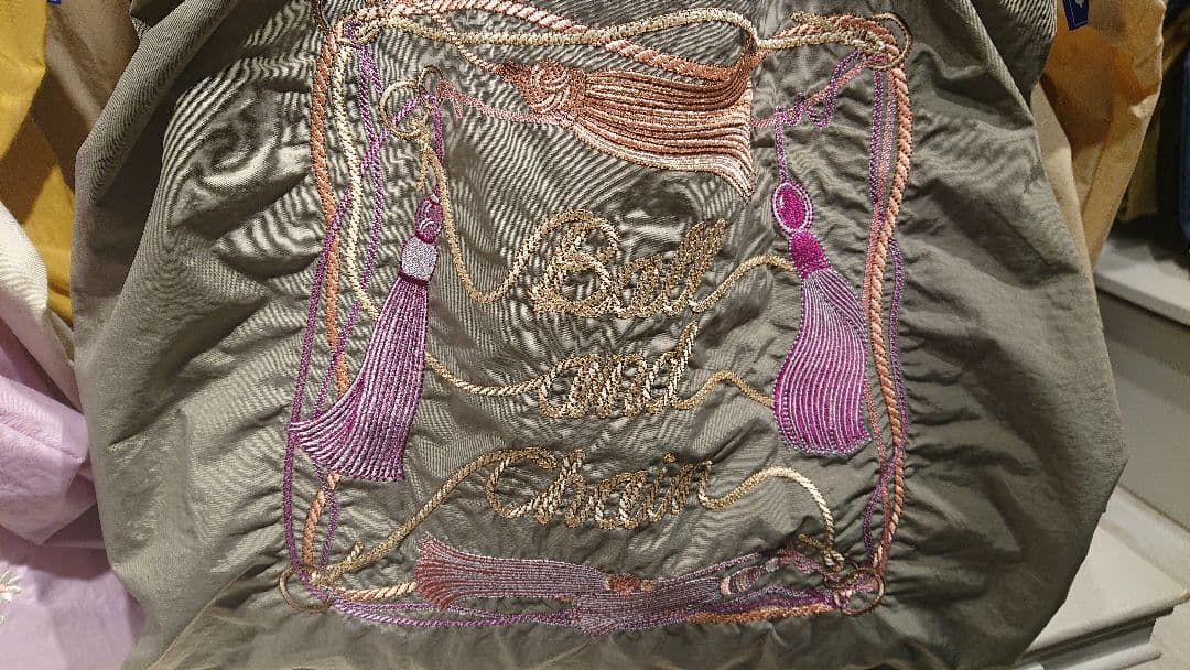 【Yurippe】福岡限定ball&chainタッセルサイズL GREY