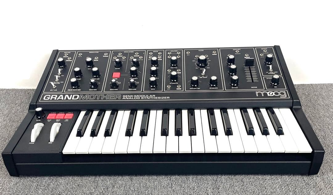 ●極美品 Moog GRANDMOTHER アナログシンセサイザー●