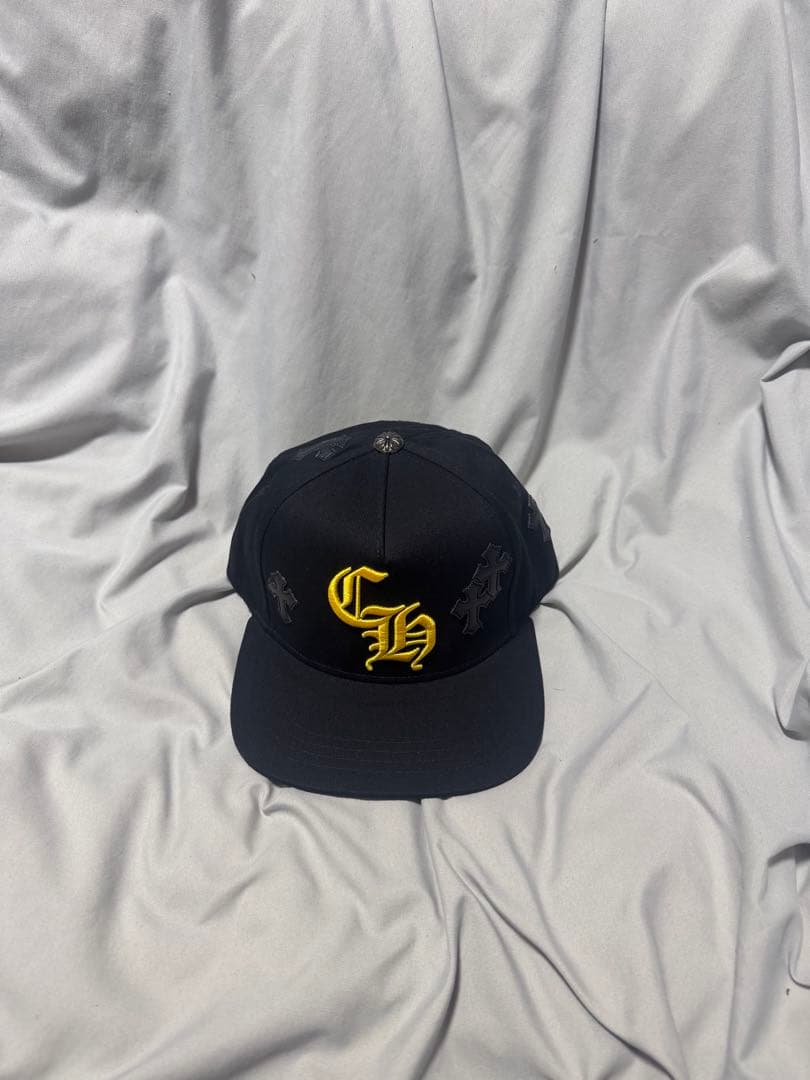 CHROME HEARTS 黒のベースボールキャップ