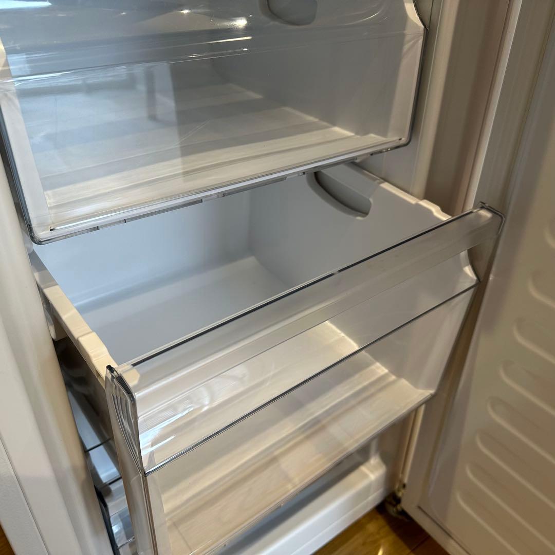 2023年製ハイアール冷凍庫 1ドア 前開き式 右開き 102L 直冷式ホワイト