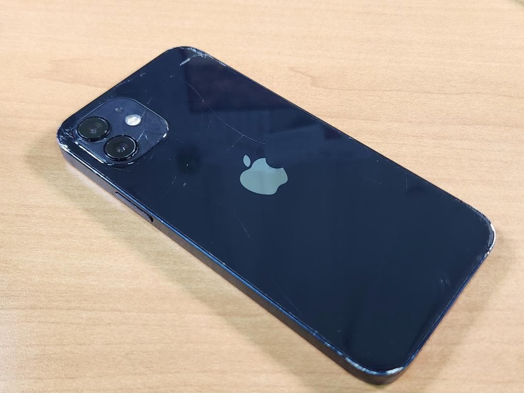 020300H iPhone12 A2403 64GB 【最大容量83%】