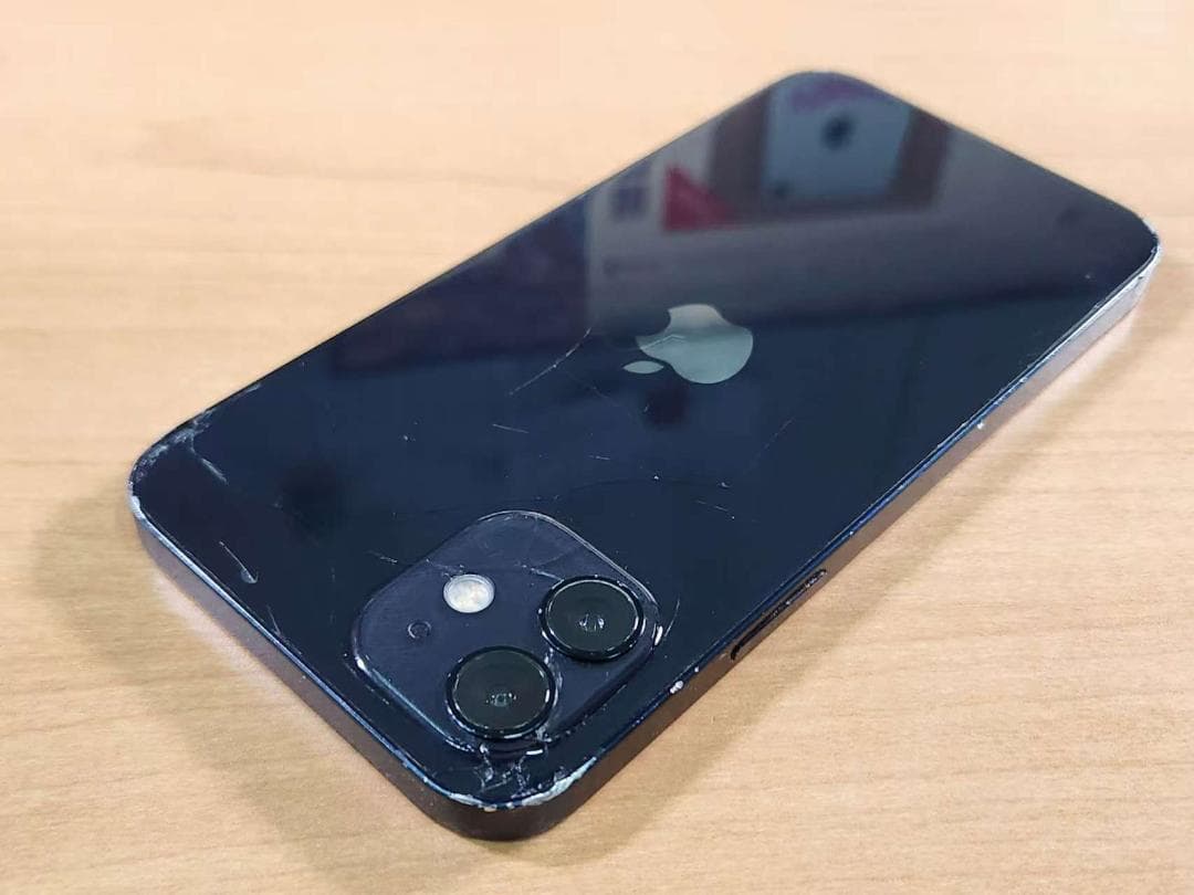 020300H iPhone12 A2403 64GB 【最大容量83%】