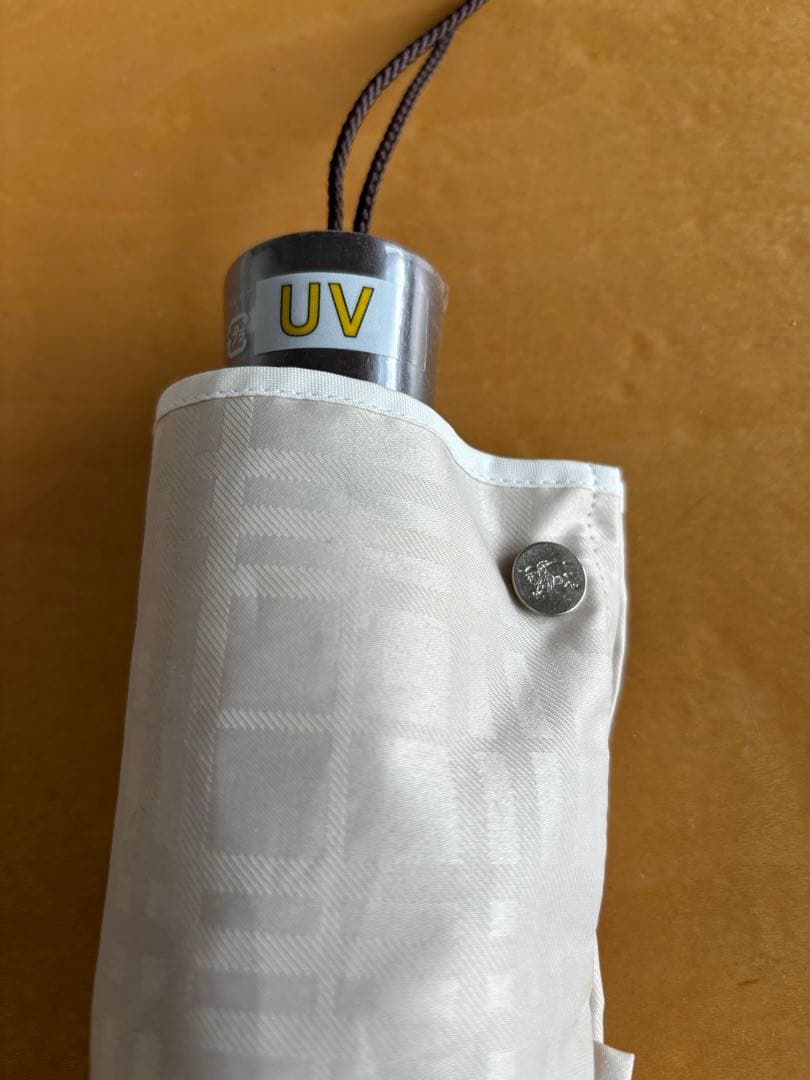 新品未使用❤️バーバリー❤️チェック柄❤️レディース 折りたたみ傘