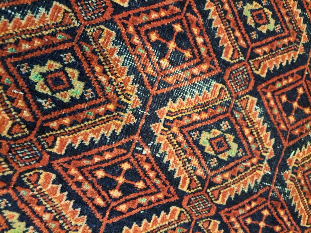 手織りトライバルラグ　ヴィンテージラグ　イラン　ウール　ペルシャ絨毯　バルーチ