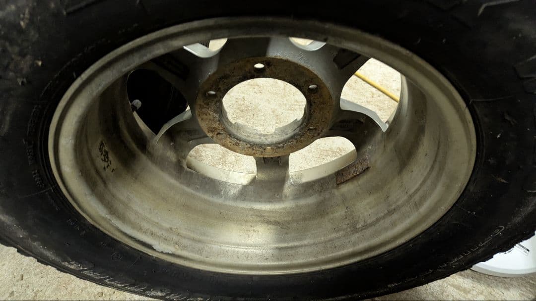 直接引取のみ　奈良　ハイエース　スタッドレスタイヤホイールセット