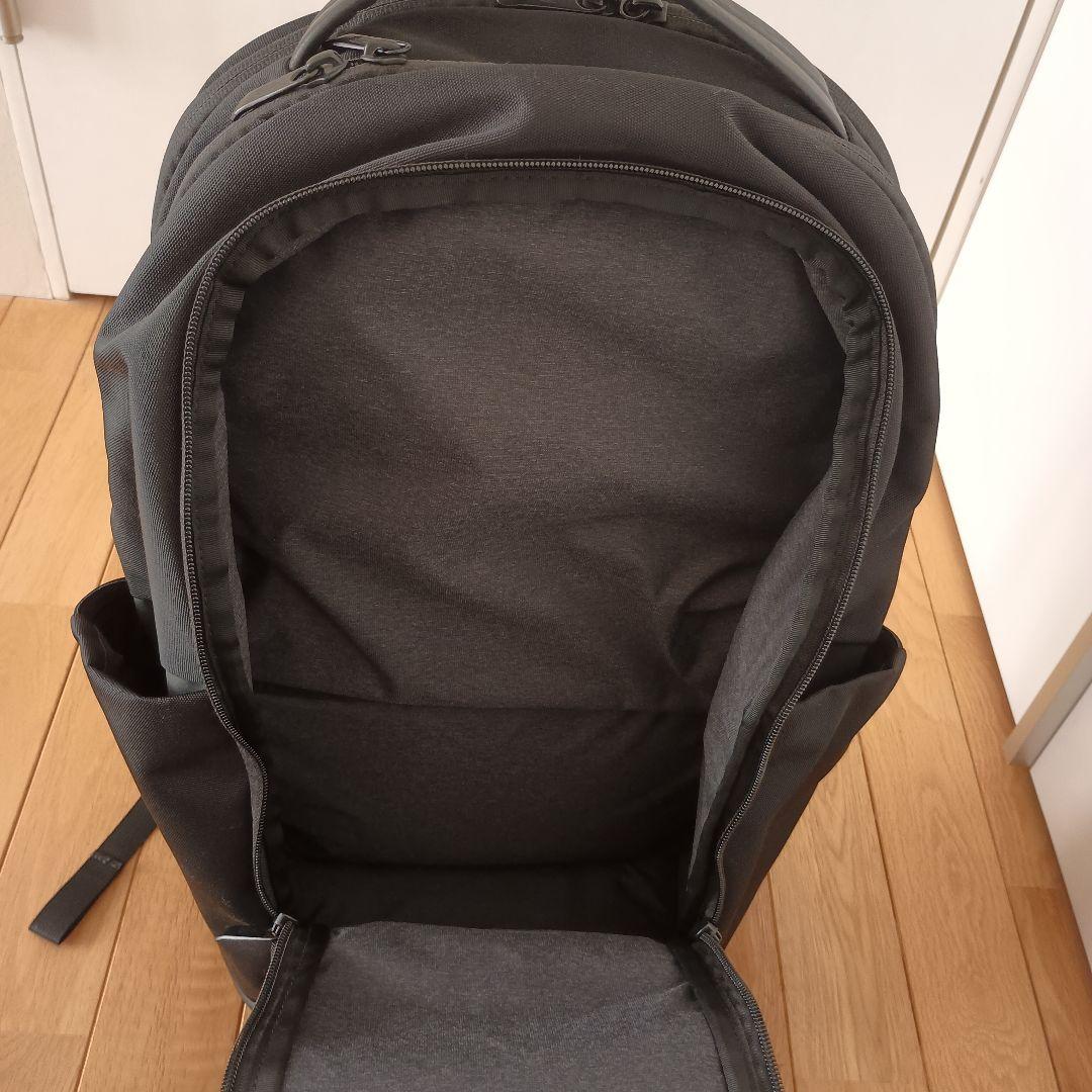 NM82060　ノースフェイス　リュック　ビジネスバッグ　カジュアル　レザー