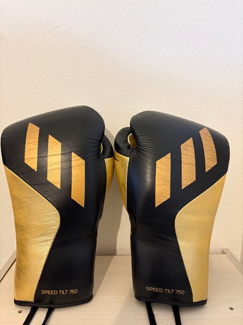 adidas ボクシンググローブ speed tilt 750 8oz