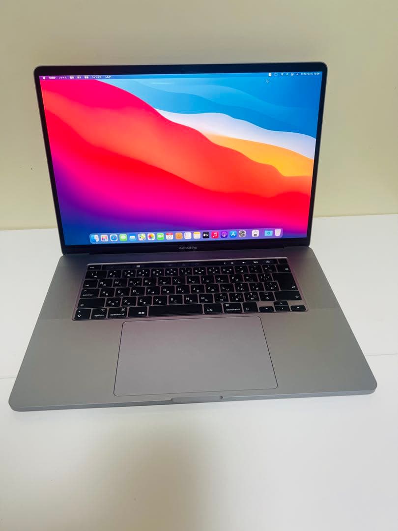 Macbook Pro 2019 16インチ i9/32GB/1TB