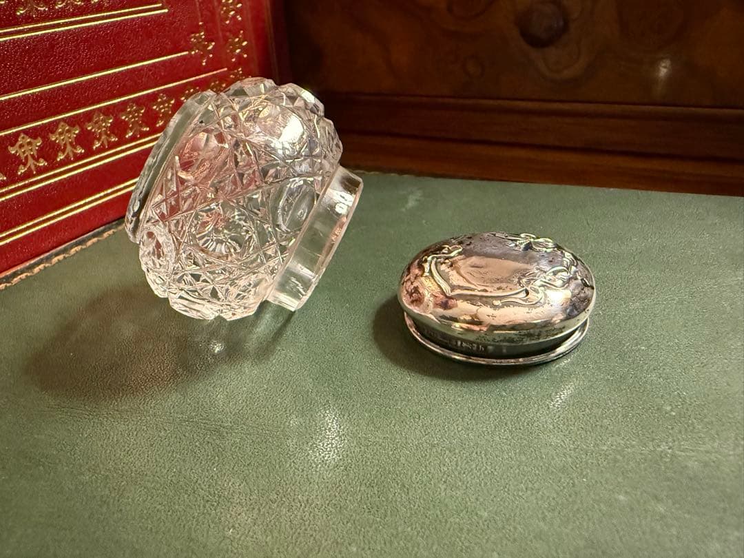 アンティーク カットガラス、 蓋は銀925、英国バーミンガム製