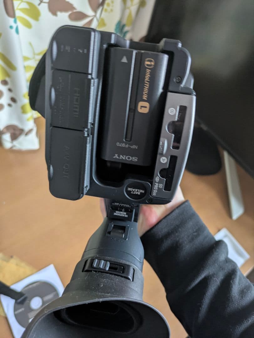 Sony HDR-AX2000 ビデオカメラ ケース