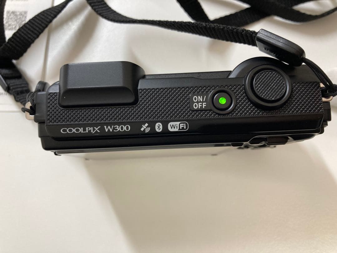 箱付き　美品　Nikon COOLPIX W300 ブラック