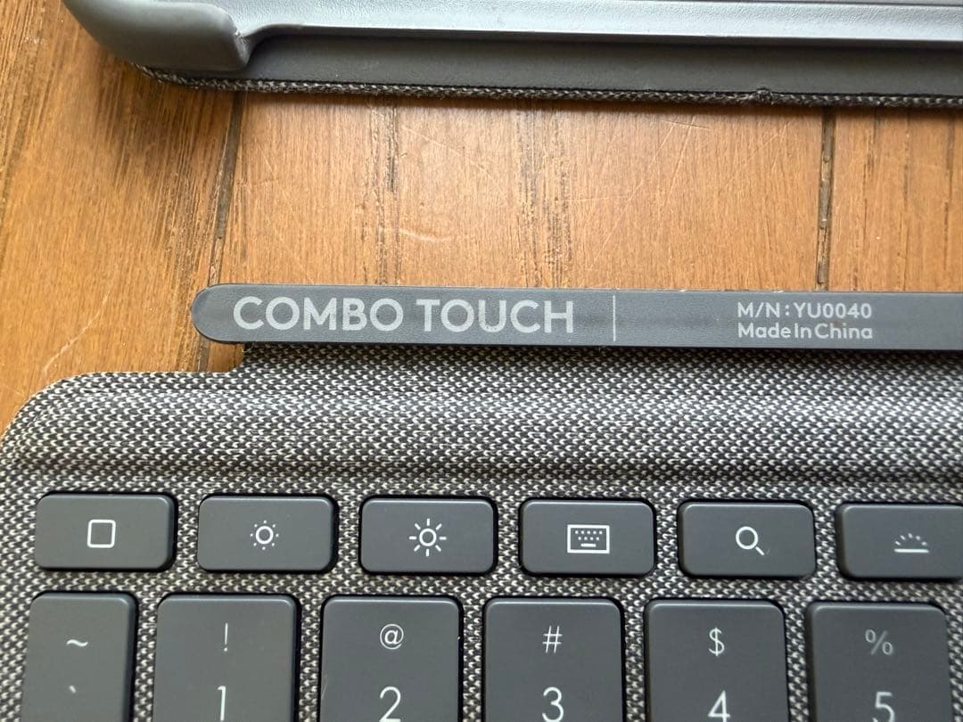 Apple iPad 10.2 9世代 64GB COMBO TOUCH付き