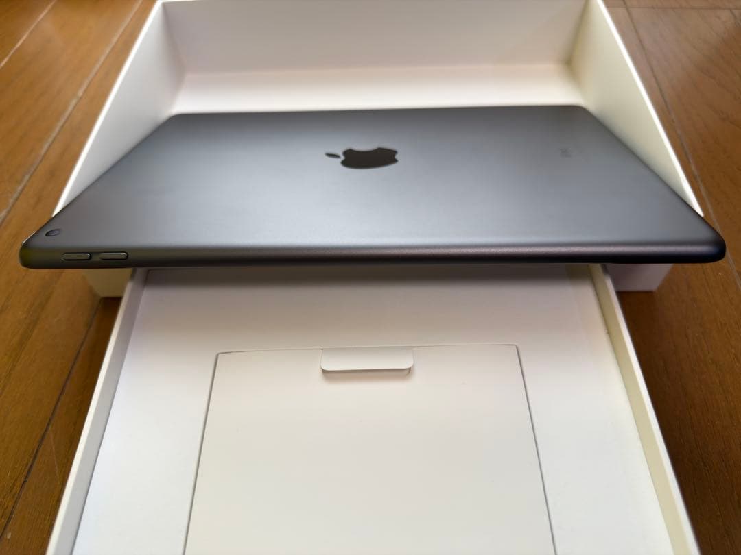 Apple iPad 10.2 9世代 64GB COMBO TOUCH付き