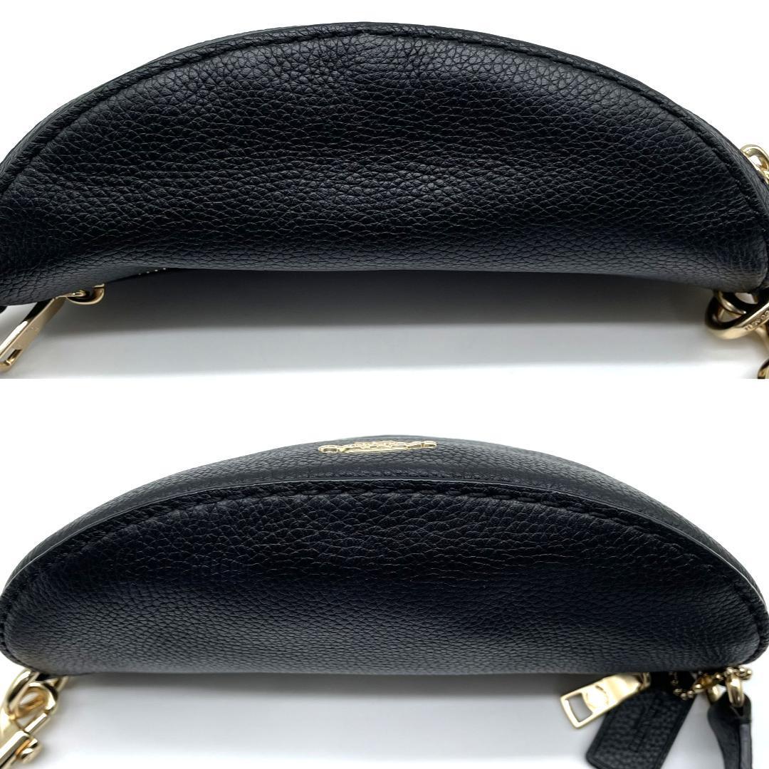 マダムさま　未使用級美品　コーチ　ボディバッグ　レザー　ブラック　黒　シボ革