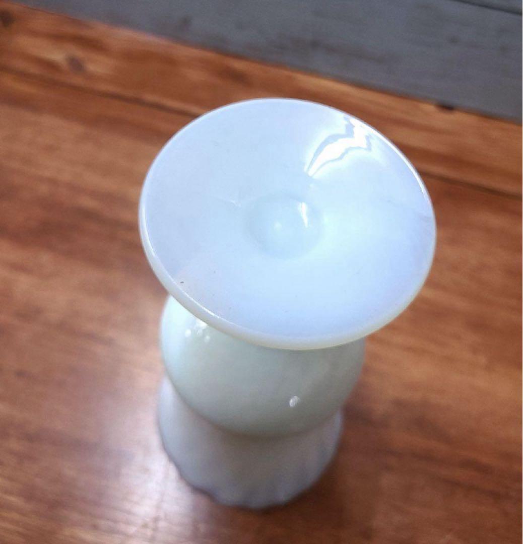 フランスアンティーク オパリンガラス フラワーベース フリル 花瓶 花器