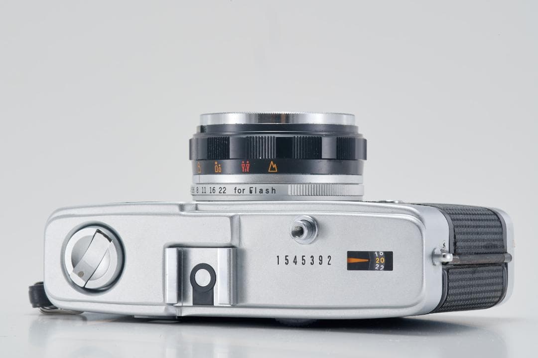 OLYMPUS TRIP 35　35mmコンパクトフィルムカメラ #29