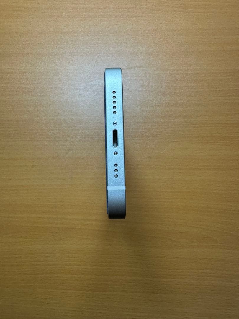 美品 Apple iPhone 14 - スターライト - 128GB