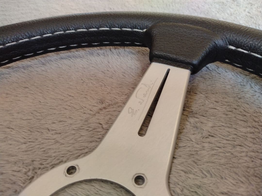 midera　ナルディ　クラシック　革張り替え依頼品