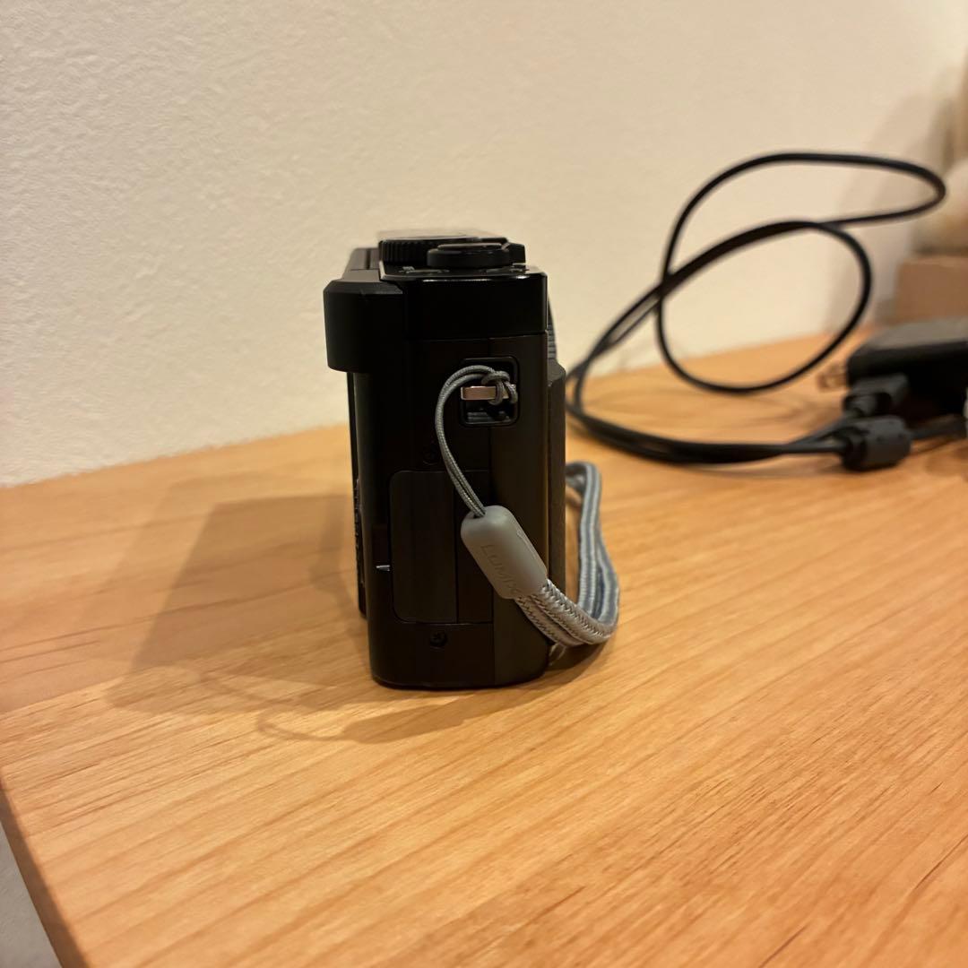 【美品】Panasonic Lumix TZ99 コンパクトデジタルカメラ