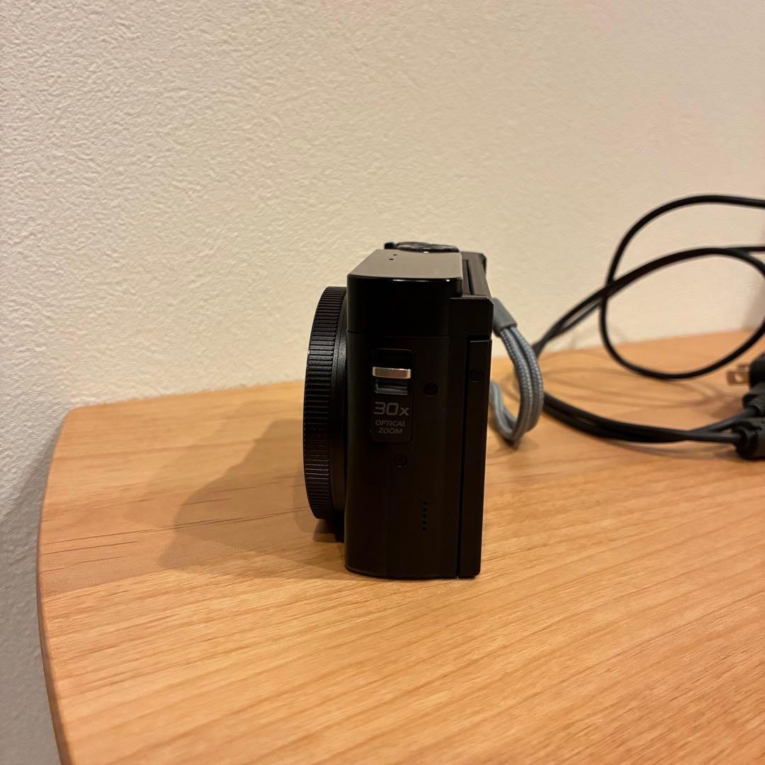 【美品】Panasonic Lumix TZ99 コンパクトデジタルカメラ