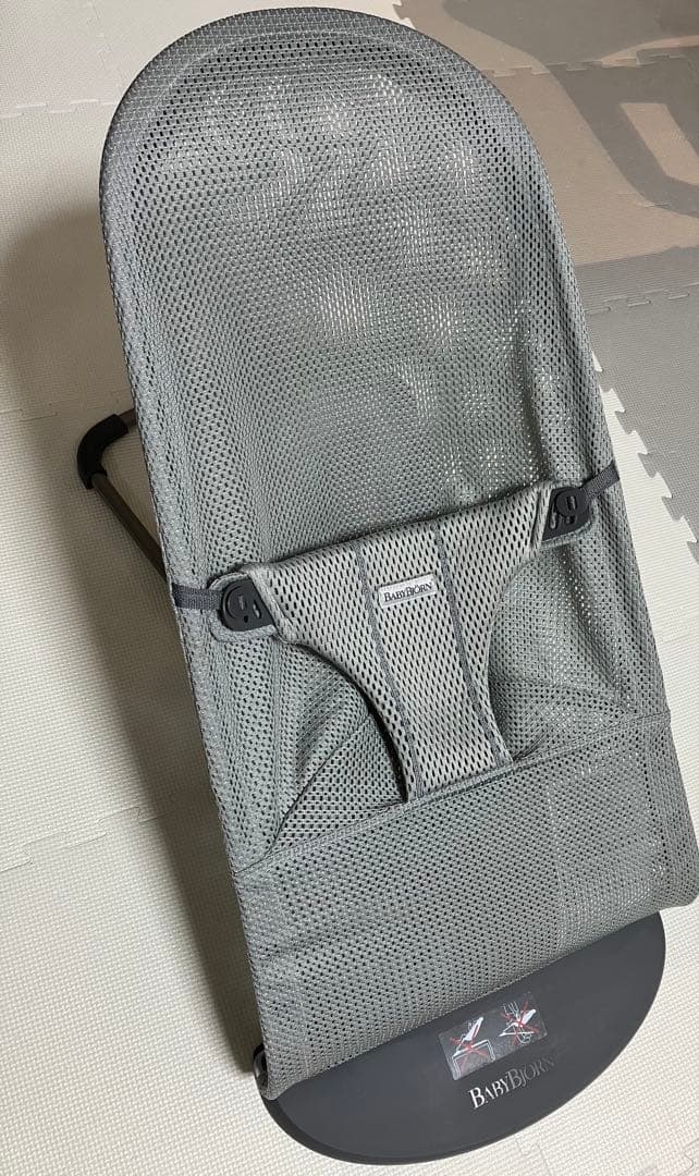 BABYBJÖRN ベビーチェア グレー メッシュ