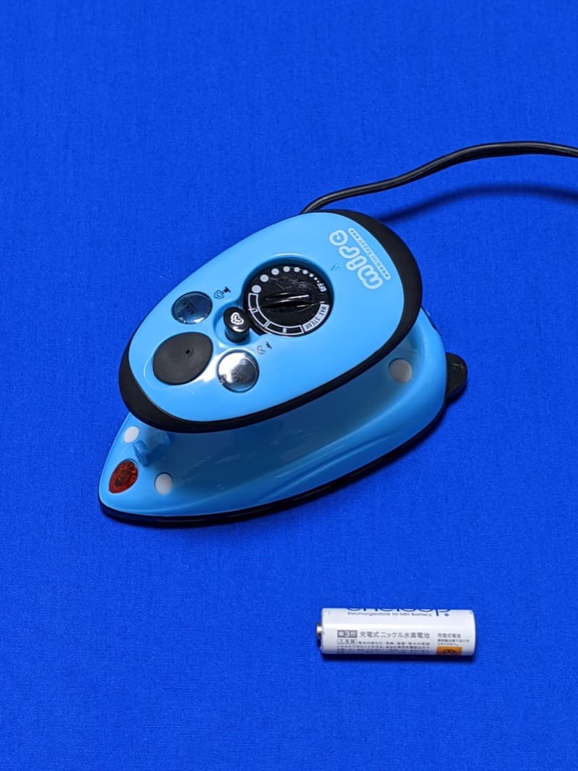 mireのミニスチームアイロン（カラー : ブルー）