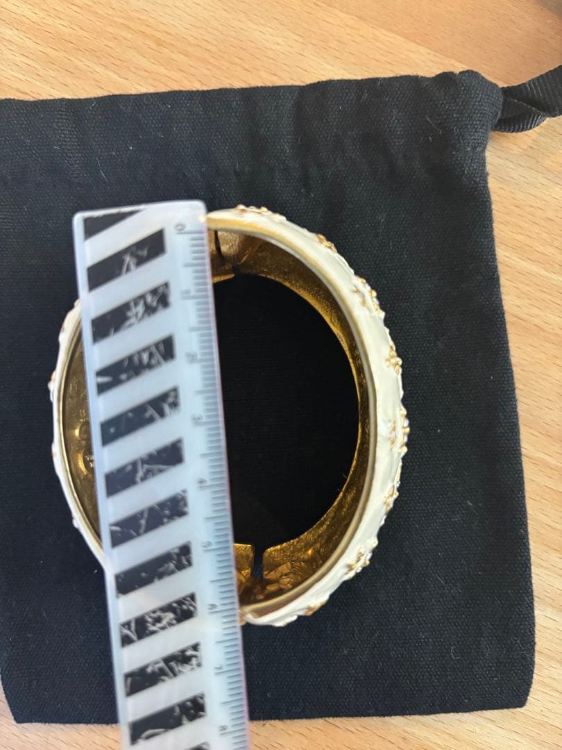 ケネスジェイレーン　バングル