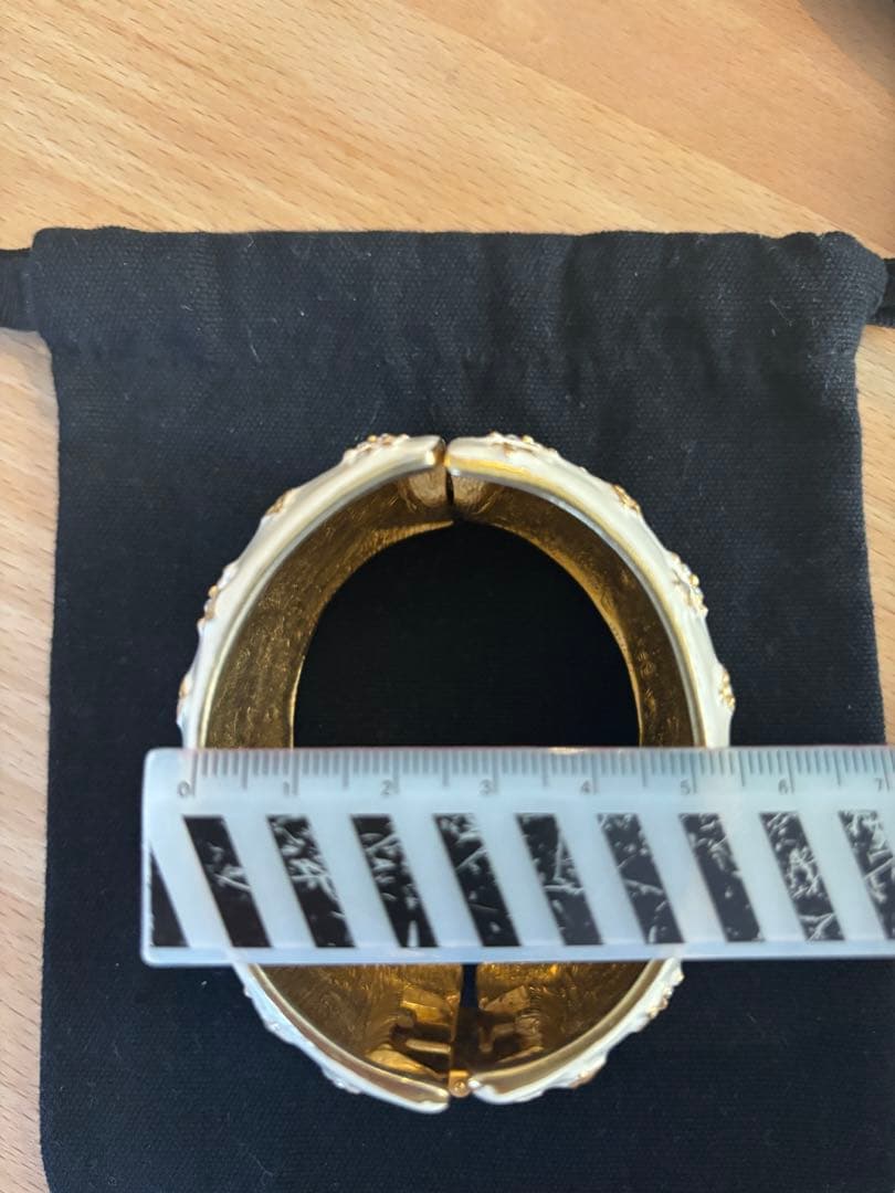 ケネスジェイレーン　バングル