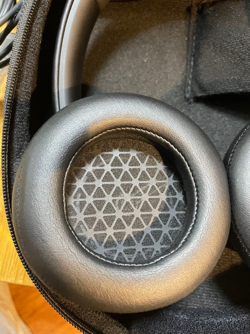 ボ*館様 DALI iO-6 ワイヤレスヘッドフォン