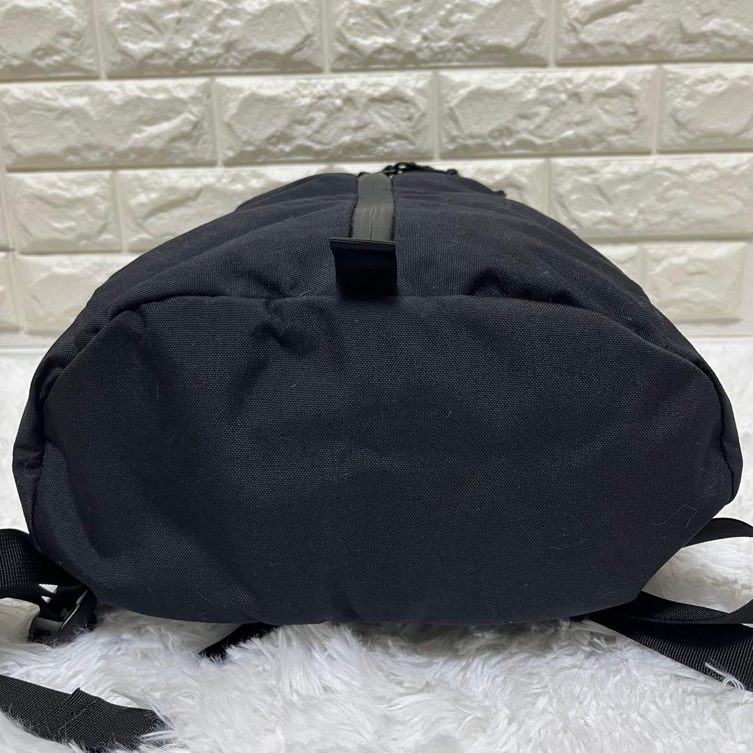 ミステリーランチ URBANASSAULT 21 リュック バックパック 黒