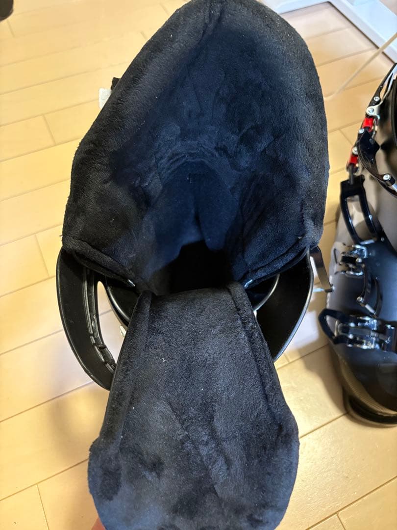 ATOMIC HAWX MAGNA 80 スキーブーツ