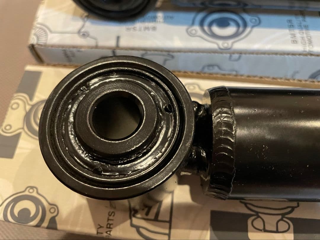 w447 RHD v260 v220d リアショックアブソーバー　乗り心地改善