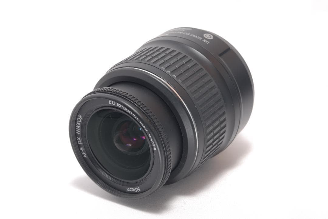 ⭐️軽量＆コンパクト⭐️Nikon D40　デジタル一眼レフ 高画質　ニコン