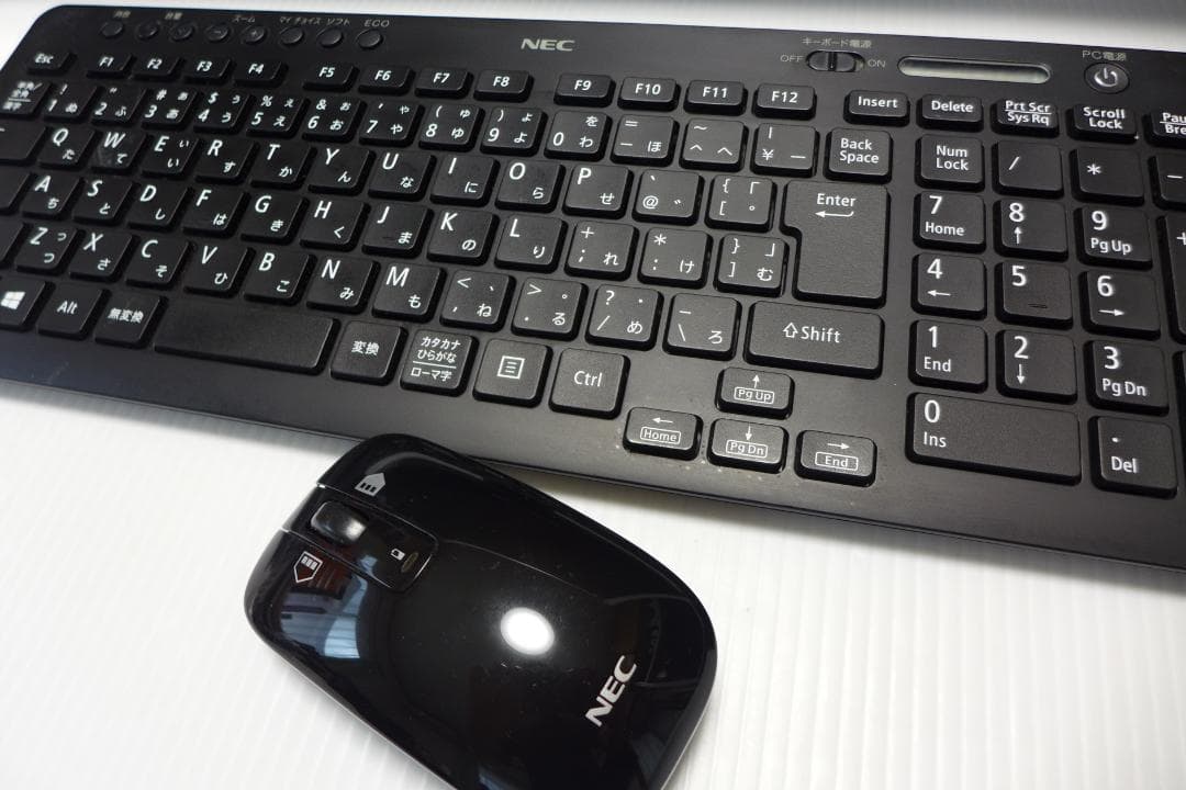 NEC　LAVIE　DA570/GAB　PC-DA570GAB　SSD　i7