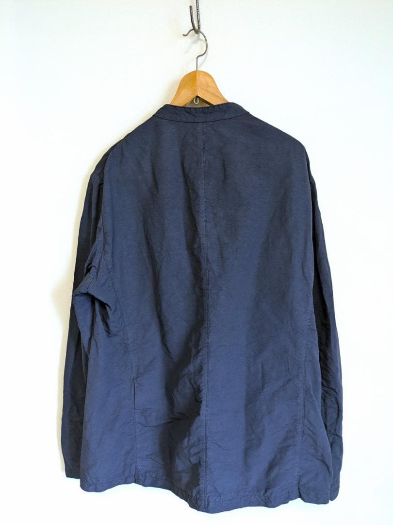 アルマーニ コレツィオーニ ノーカラーナイロンジャケット 58 麻