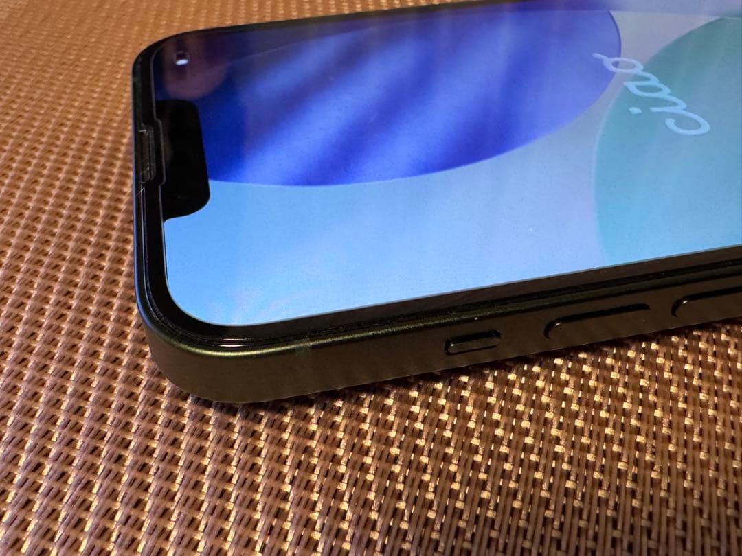 【美品】Apple iPhone 13グリーン 本体