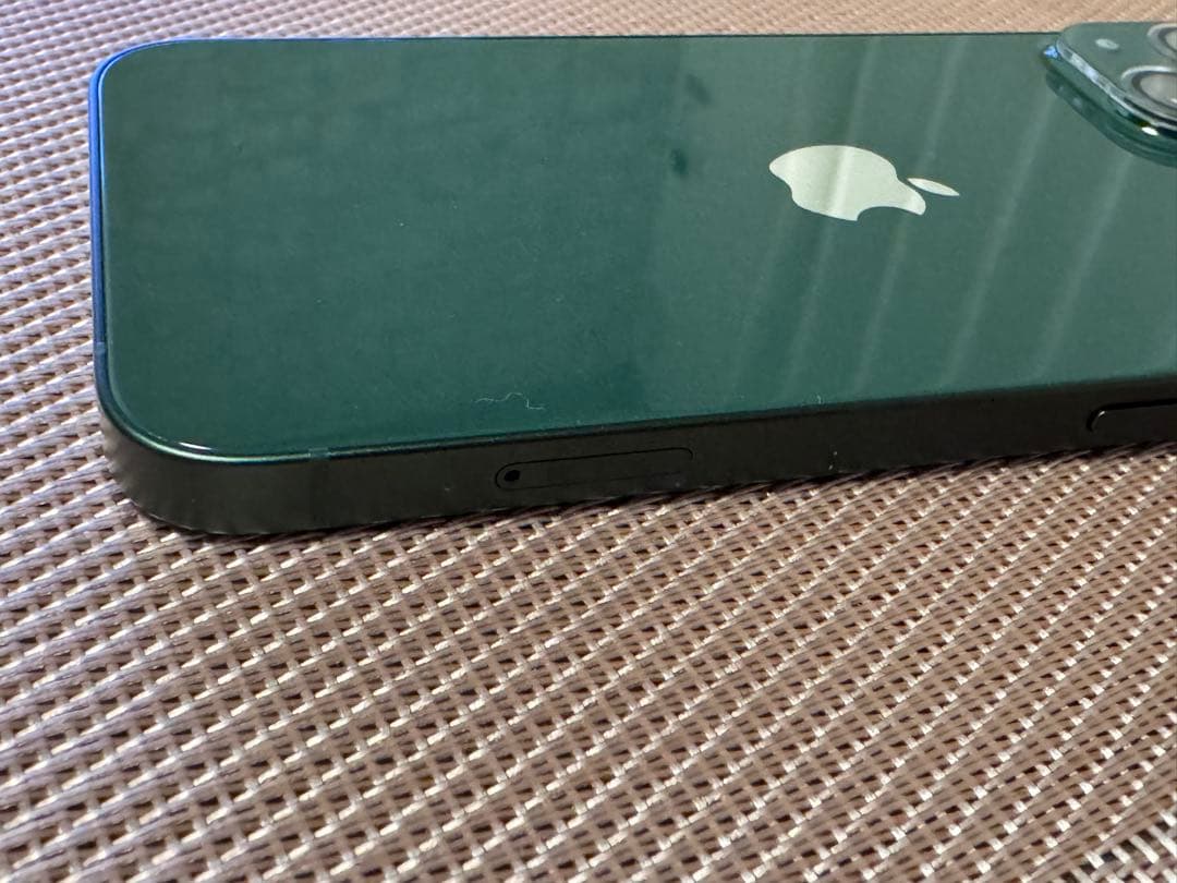 【美品】Apple iPhone 13グリーン 本体