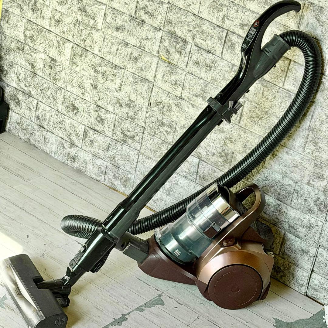 2021年製 Panasonic「プチサイクロン」サイクロン式掃除機