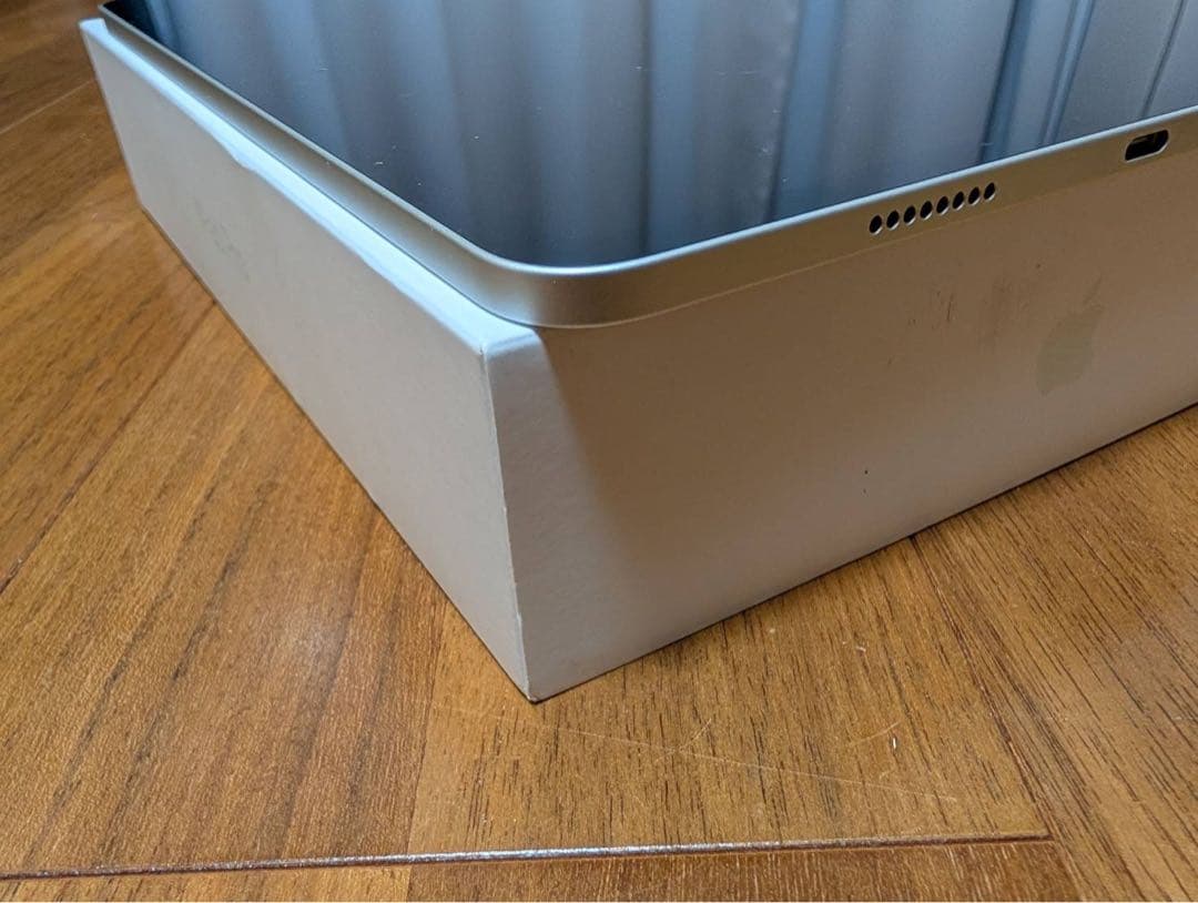 ジャンク品　シルバー　iPad Pro 11インチ　第4世代 箱付き